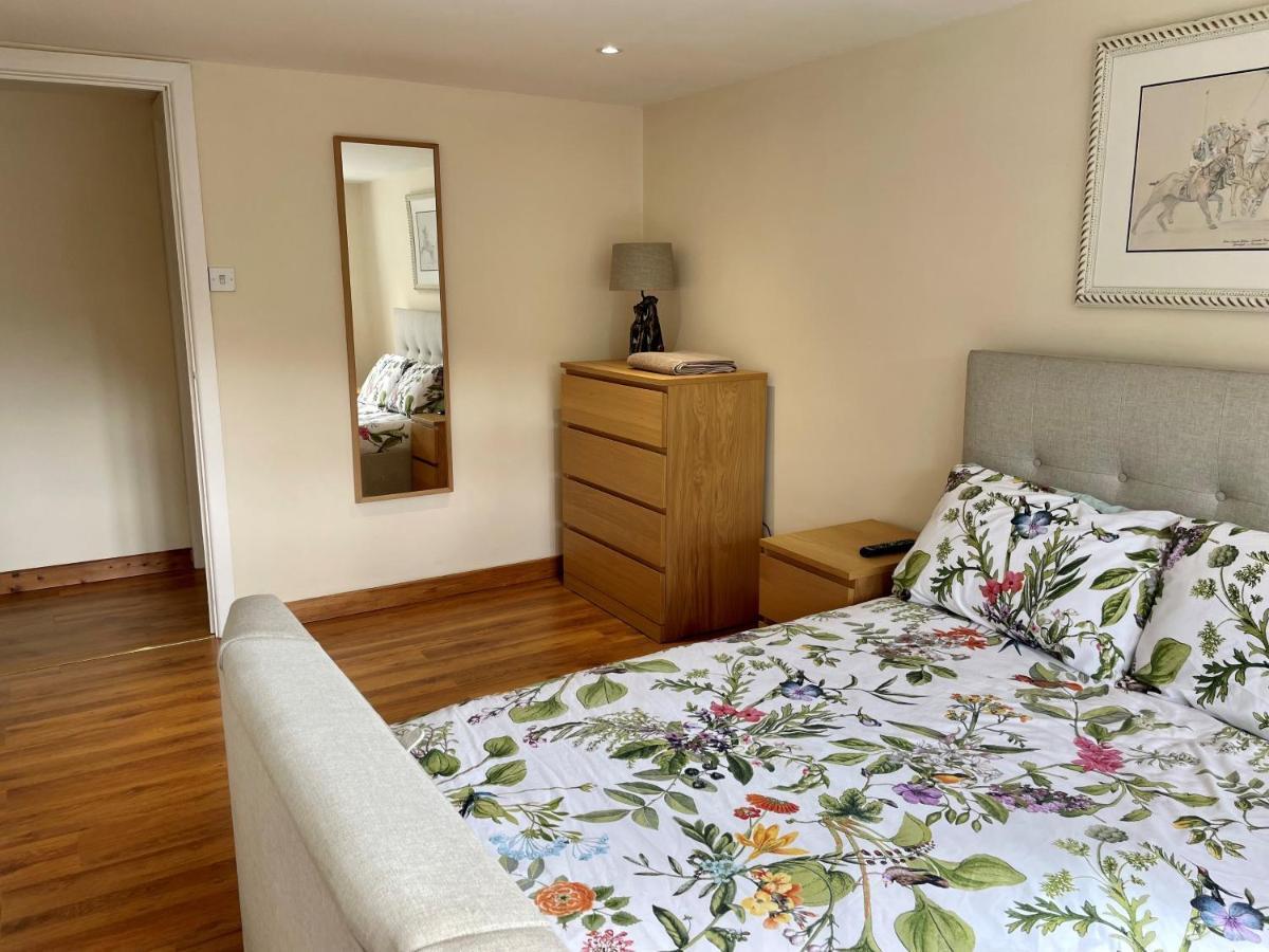 The Annex At Pantglas Farm Pontyclun Экстерьер фото